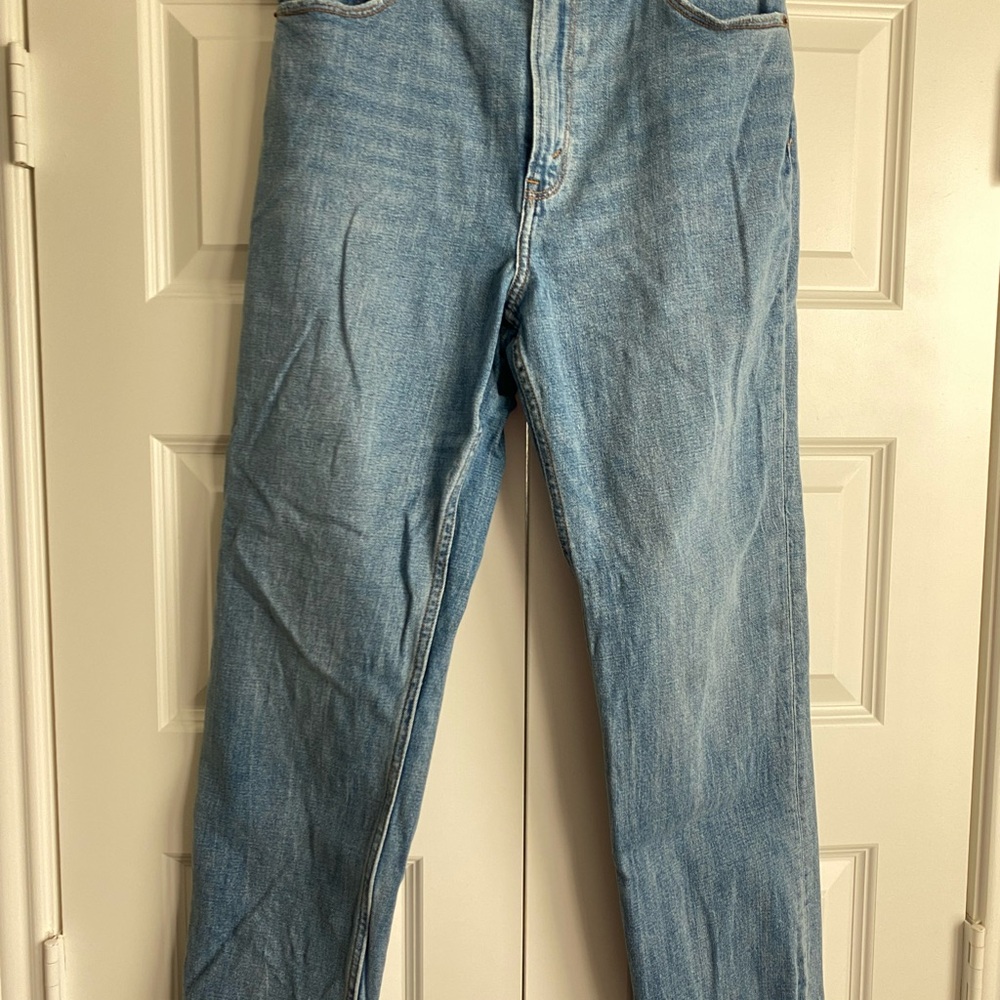 Abercrombie Ultra High Rise Ankle Straight Jeans
